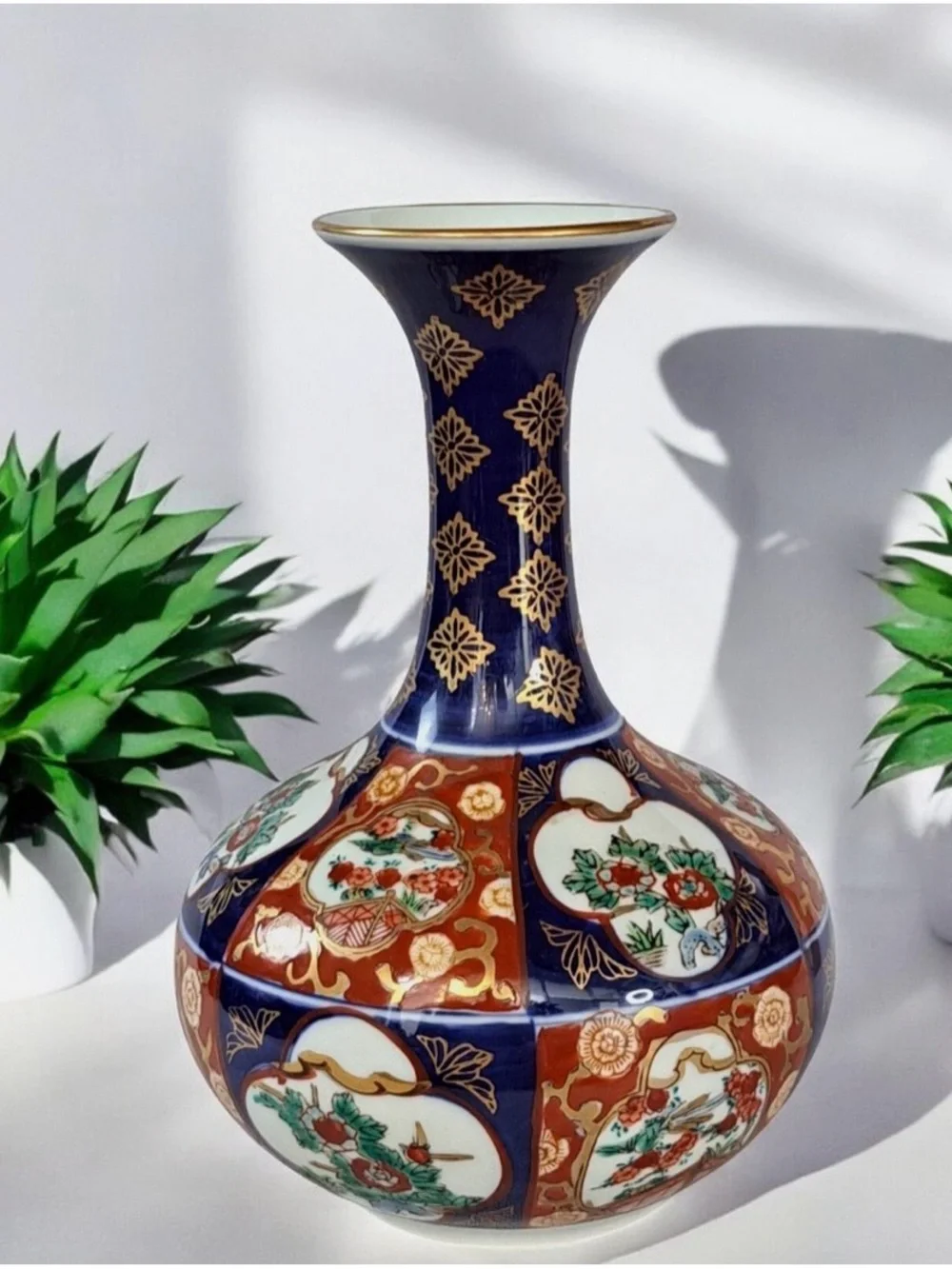 Vintage Imari Goldimari Vase, Hand Painted Blue, White and Red